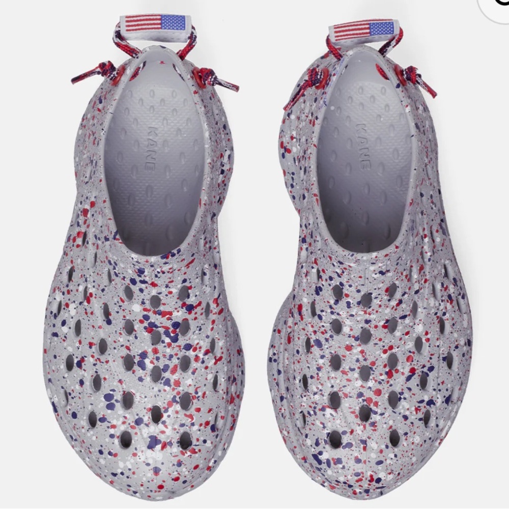 Revive Kids - Stars & Stripes AOP
Active Recovery Shoe